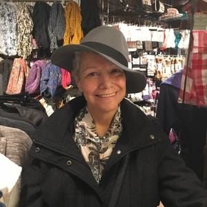 Meet your Posher, Carmen